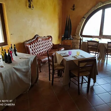 Antico Borgo Di Albe