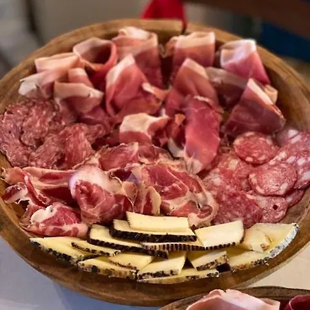 Antico Borgo Di * Albe