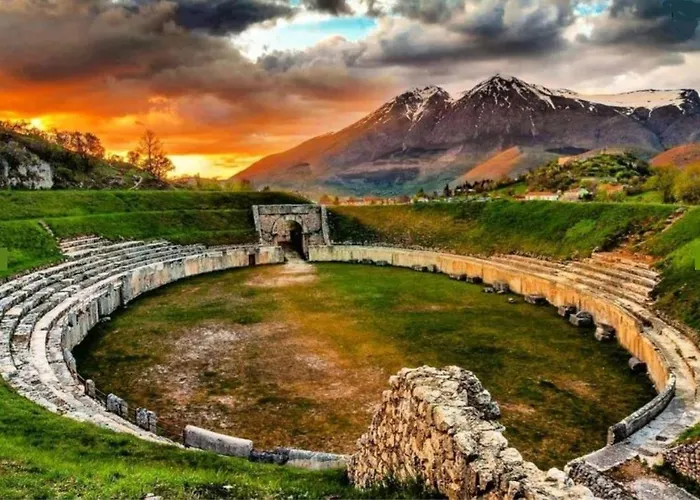 Ξενοδοχείο Antico Borgo Di Albe