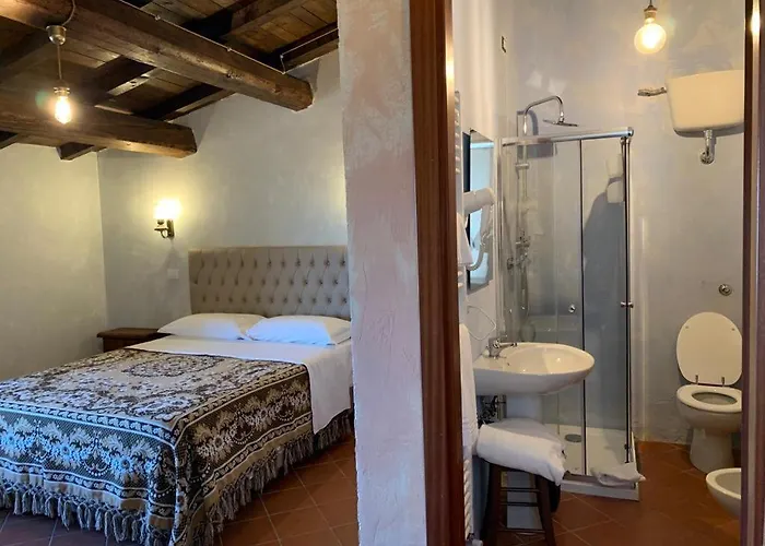 Hotel Antico Borgo Di *