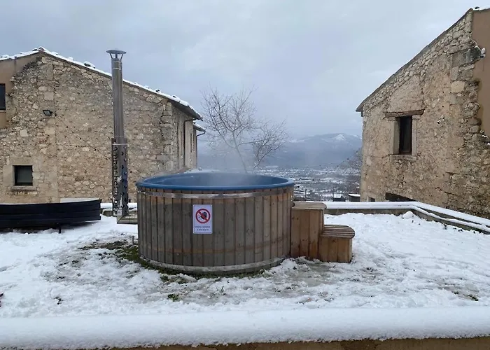 Antico Borgo Di * Albe