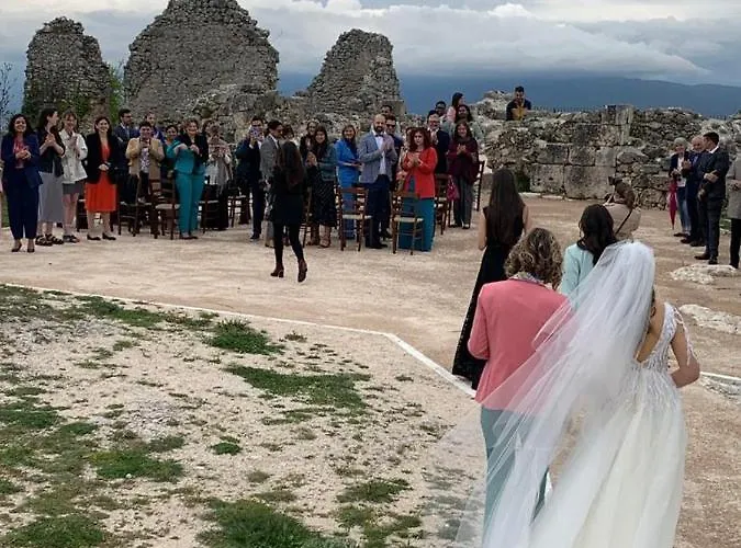 Antico Borgo Di Ξενοδοχείο